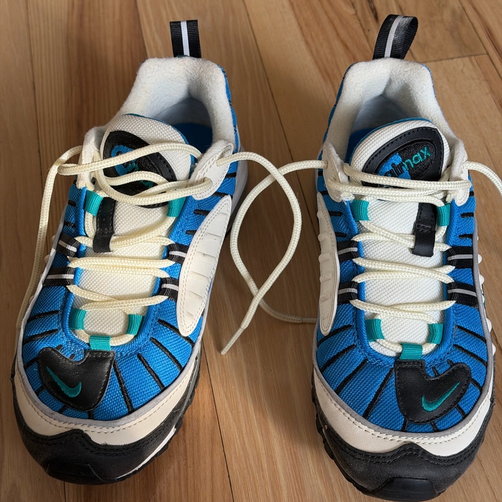Nike Women's Air Max 98 sneakers in the Blue Nebula/Radiant Emerald colorway. - Picture 4 of 8